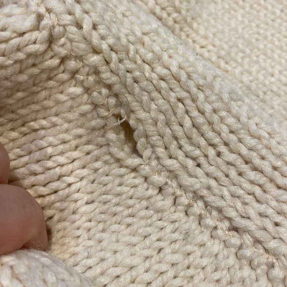 Vintage handmade deer Christmas/holiday ivory knit sweater - Picture 6 of 6